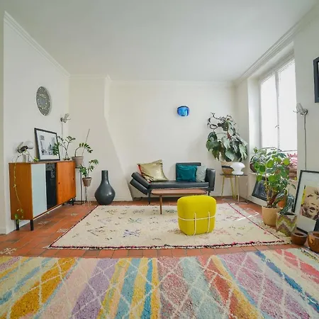 Beautiful Flat Close To Chatelet *